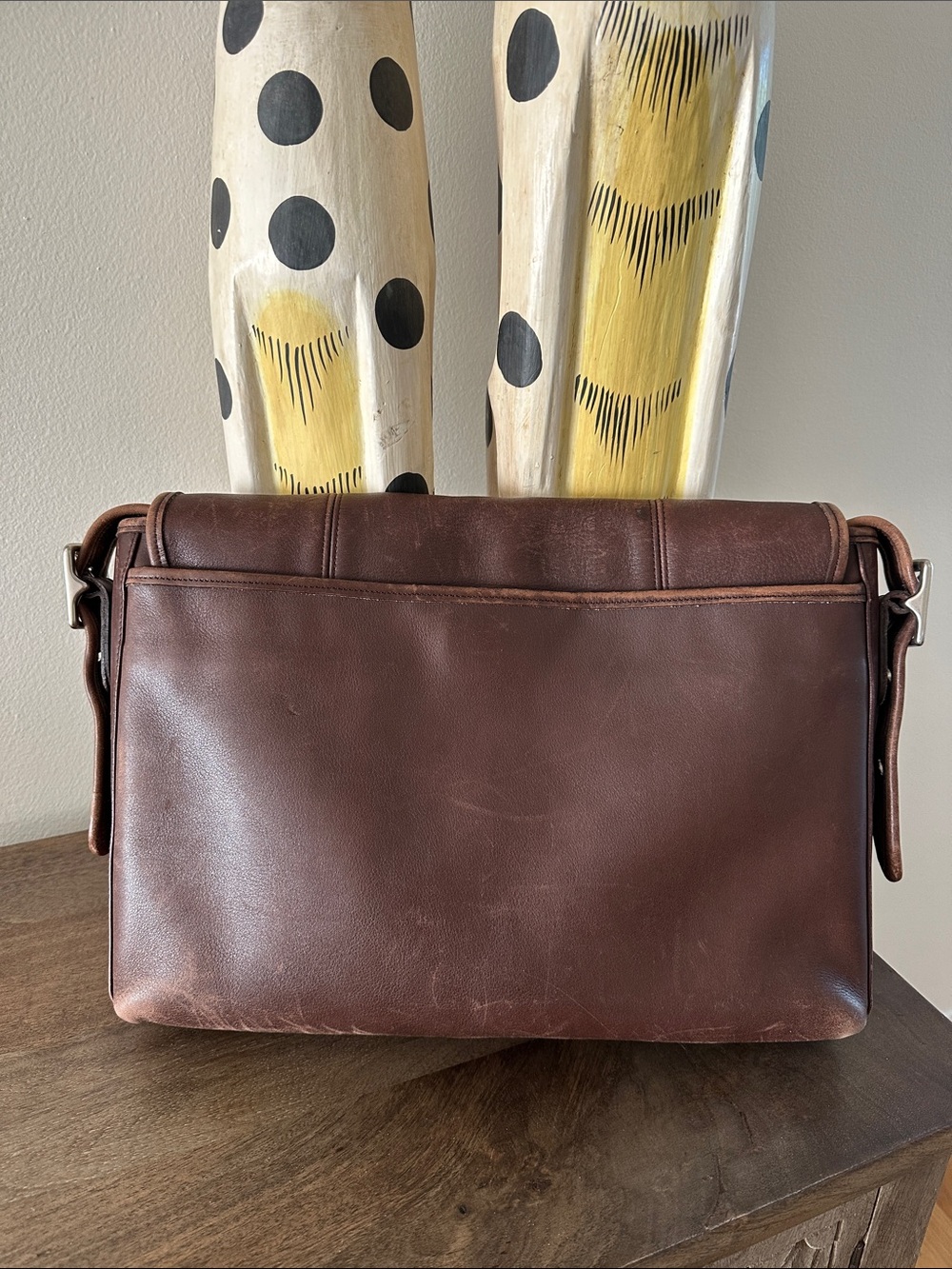 Coach Brown Leather Messenger Bag with Adjustable Strap - Picture 3 of 9